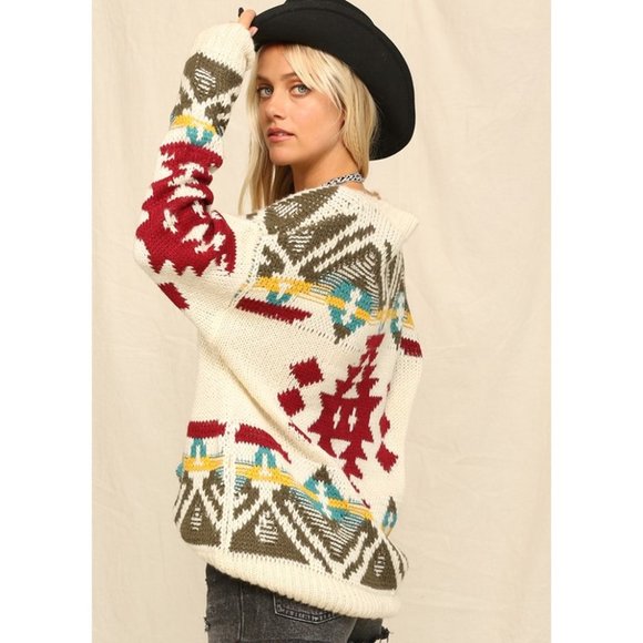 New Cozy Yellowstone Tribal Aztec Printed Pullover Crew Sweater - Picture 3 of 6